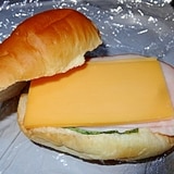 チェダーチーズとクリームチーズのサンド